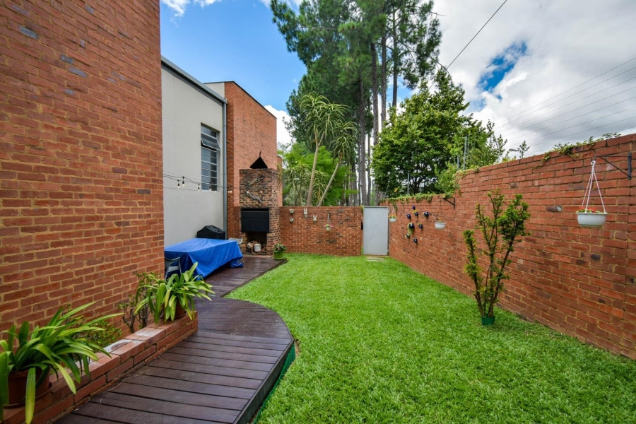 2 Bedroom Property for Sale in Die Wilgers Gauteng