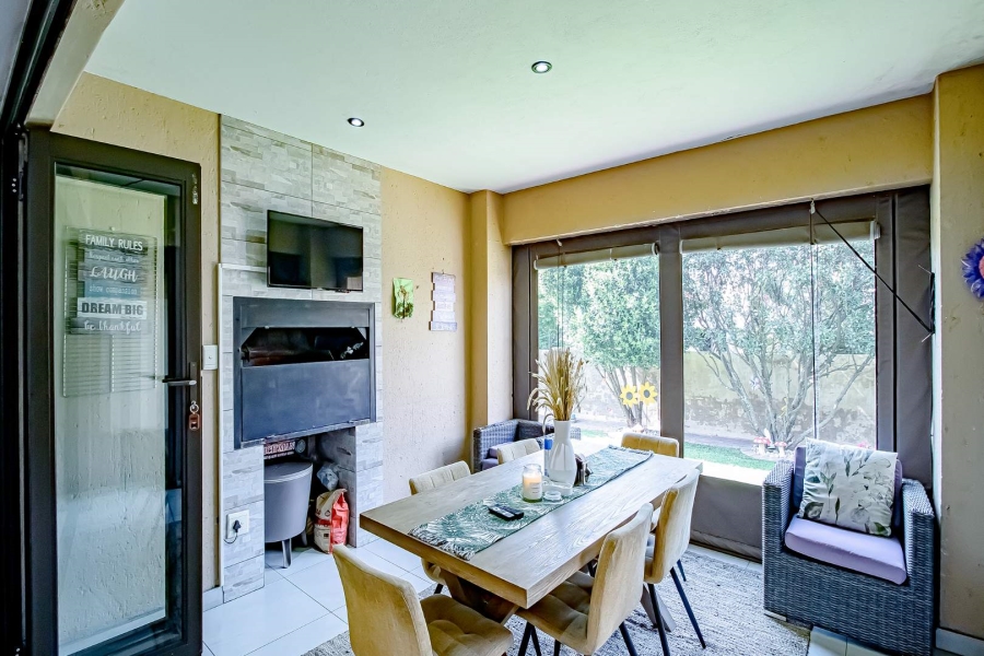 5 Bedroom Property for Sale in Highveld Gauteng