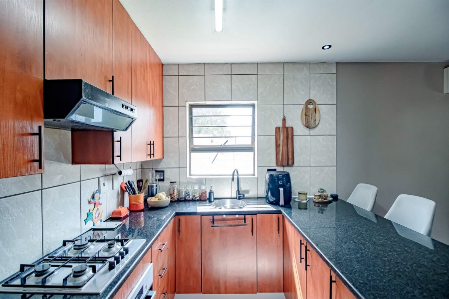 5 Bedroom Property for Sale in Highveld Gauteng