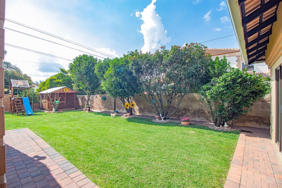 5 Bedroom Property for Sale in Highveld Gauteng