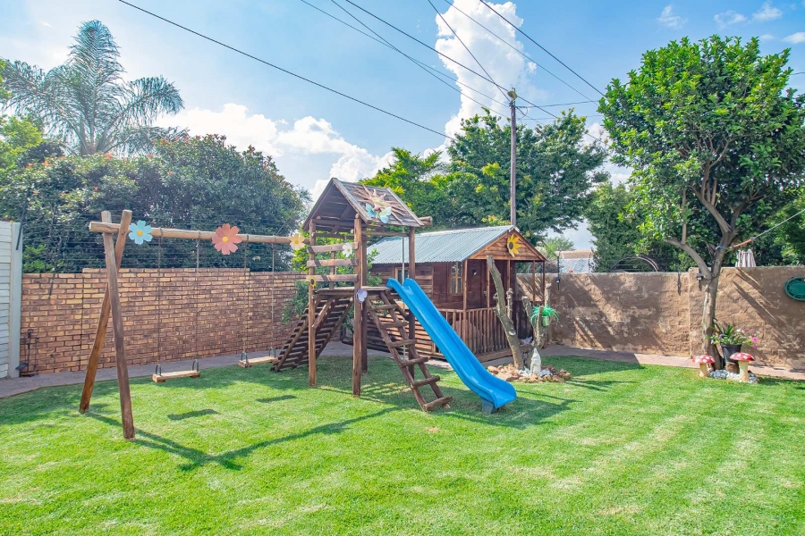 5 Bedroom Property for Sale in Highveld Gauteng