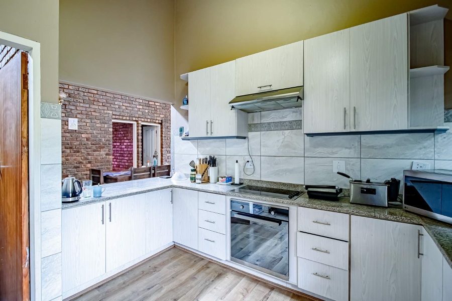 3 Bedroom Property for Sale in Pierre Van Ryneveld Gauteng