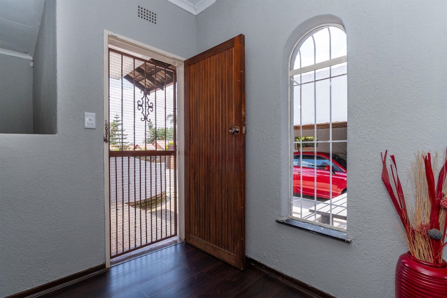 3 Bedroom Property for Sale in Van Riebeeck Park Gauteng