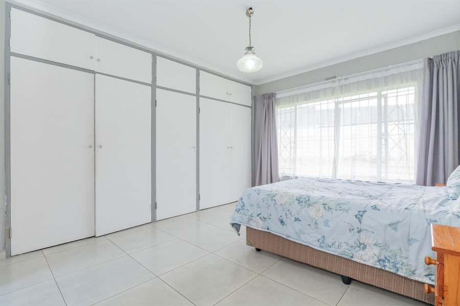 3 Bedroom Property for Sale in Van Riebeeck Park Gauteng