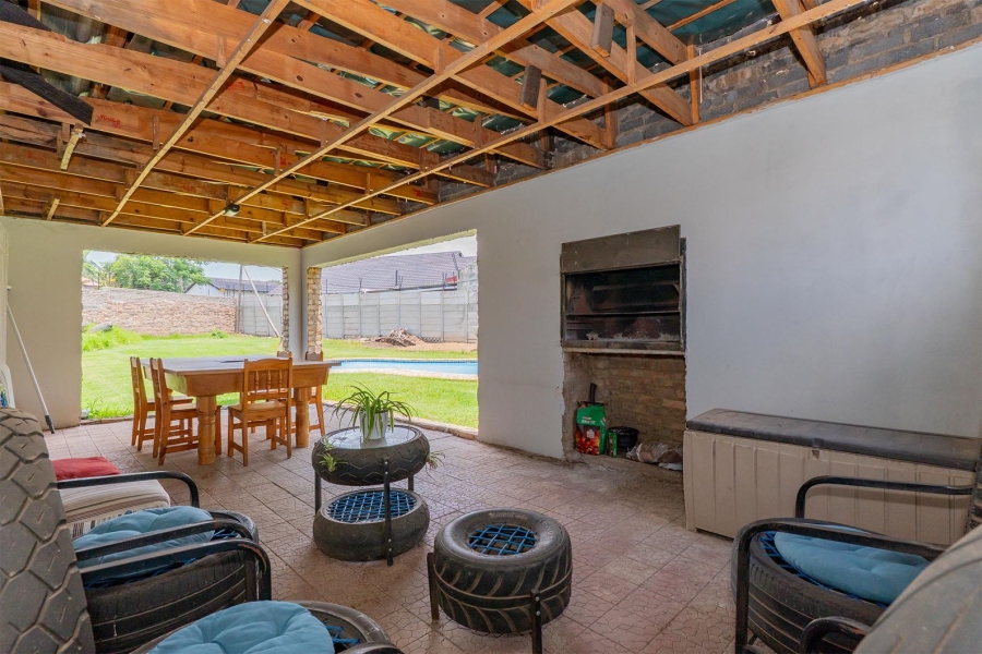 3 Bedroom Property for Sale in Van Riebeeck Park Gauteng