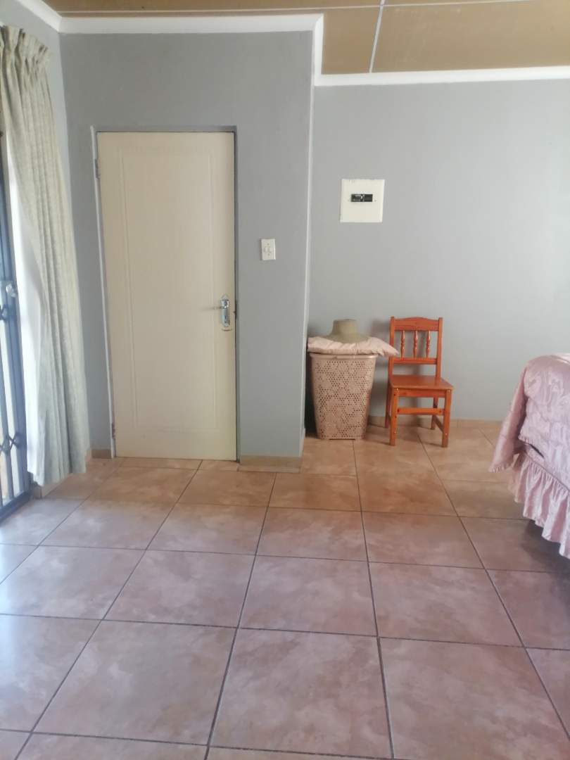To Let 1 Bedroom Property for Rent in Dalpark Gauteng