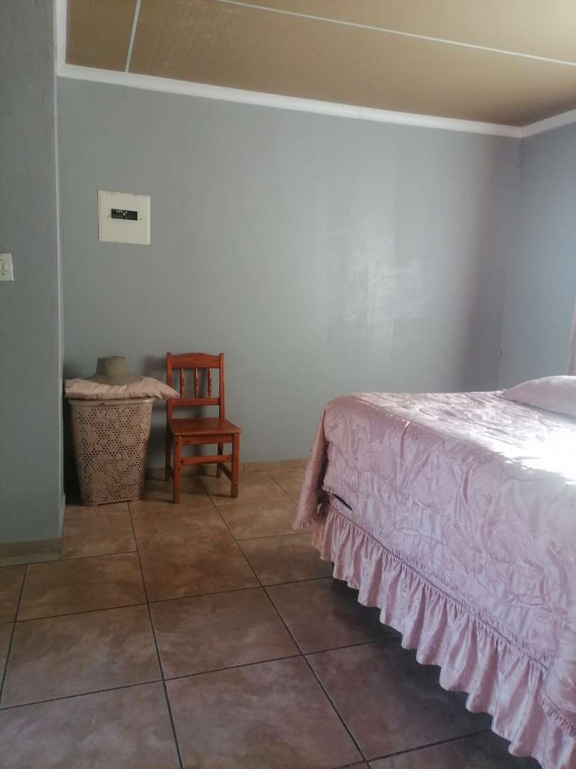 To Let 1 Bedroom Property for Rent in Dalpark Gauteng