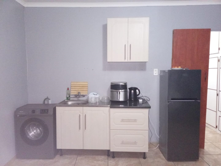 To Let 1 Bedroom Property for Rent in Dalpark Gauteng