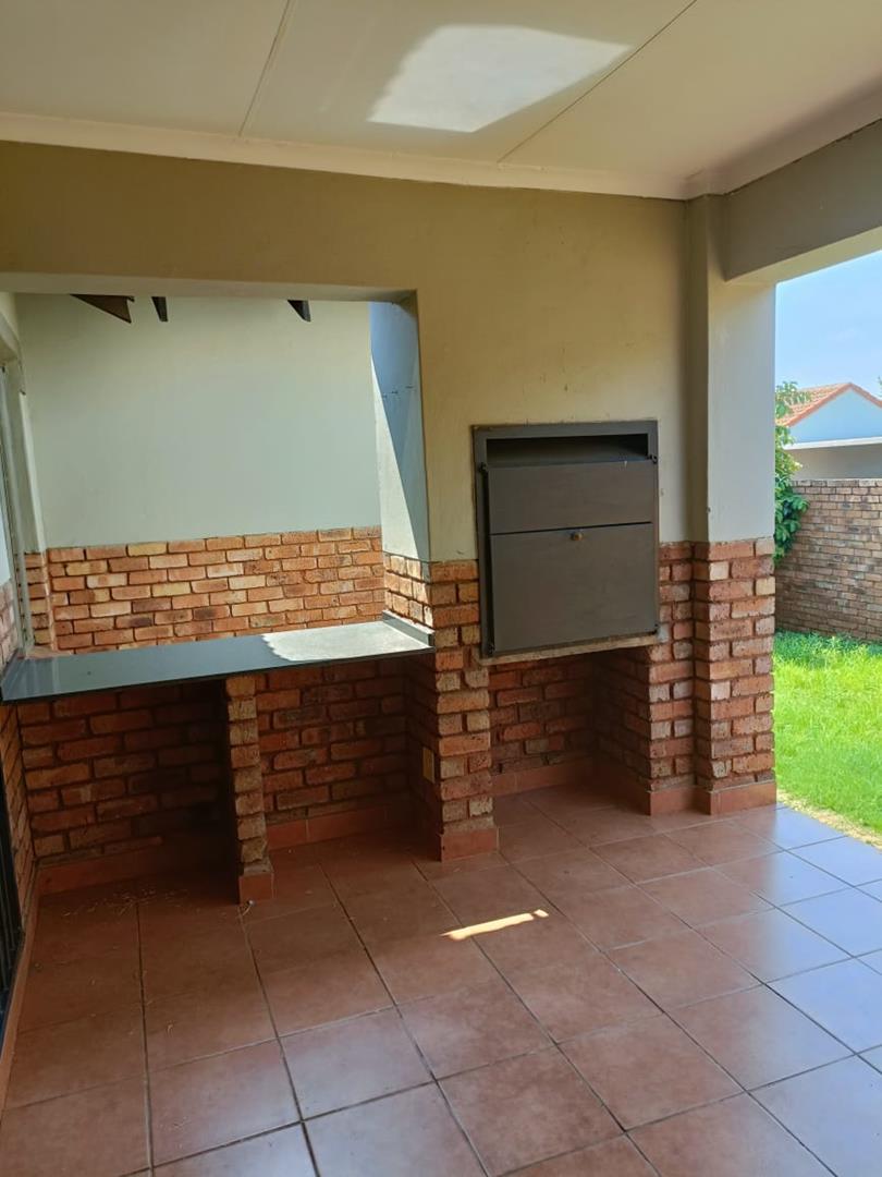 To Let 3 Bedroom Property for Rent in Montana Gauteng