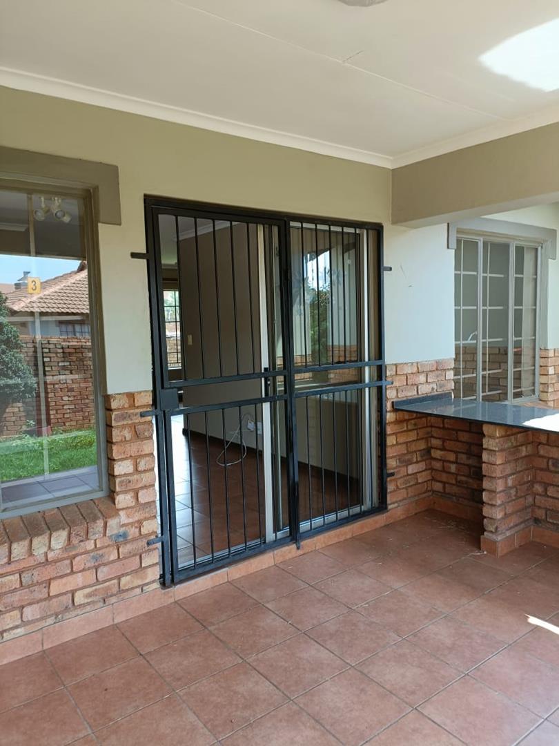 To Let 3 Bedroom Property for Rent in Montana Gauteng