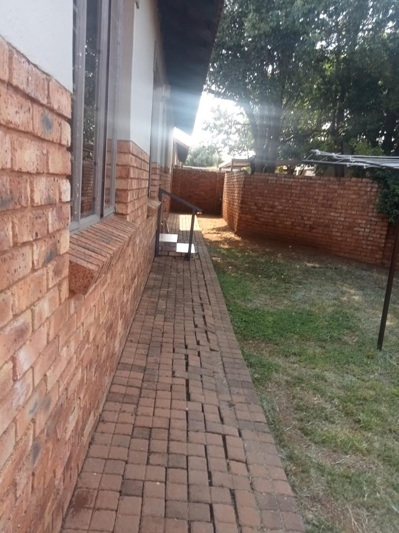 To Let 3 Bedroom Property for Rent in Montana Gauteng