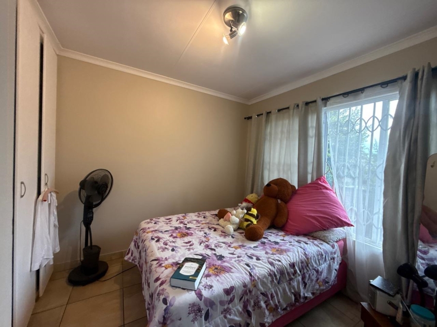 To Let 2 Bedroom Property for Rent in Weltevreden Park Gauteng
