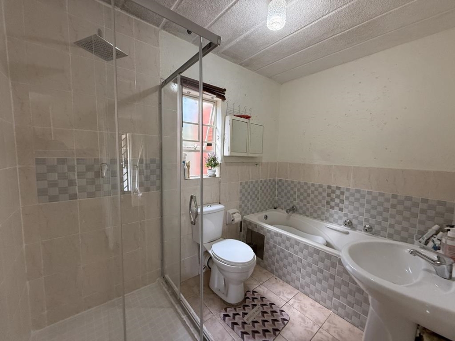 To Let 2 Bedroom Property for Rent in Allens Nek Gauteng