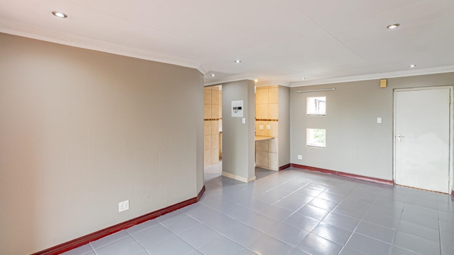 2 Bedroom Property for Sale in Bryanston Gauteng