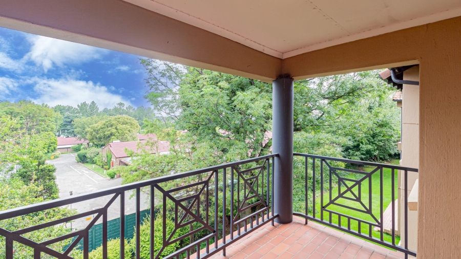 2 Bedroom Property for Sale in Bryanston Gauteng