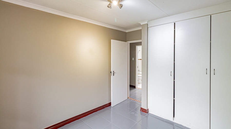 2 Bedroom Property for Sale in Bryanston Gauteng