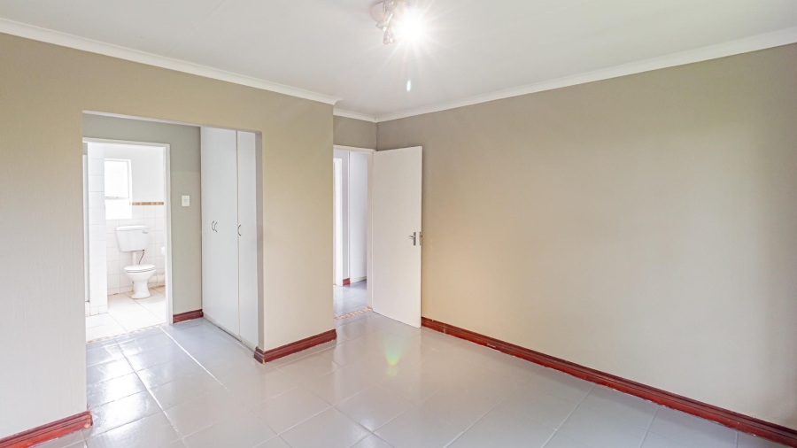 2 Bedroom Property for Sale in Bryanston Gauteng