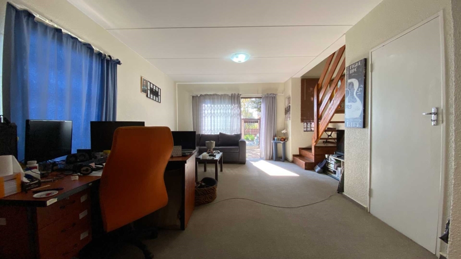 2 Bedroom Property for Sale in North Riding Gauteng