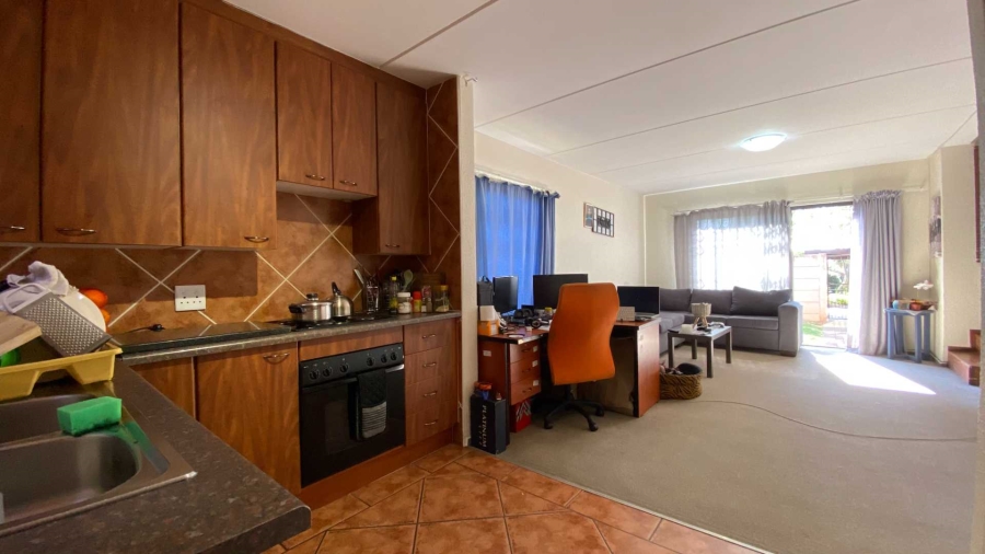 2 Bedroom Property for Sale in North Riding Gauteng