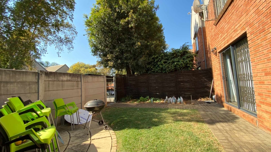 2 Bedroom Property for Sale in North Riding Gauteng