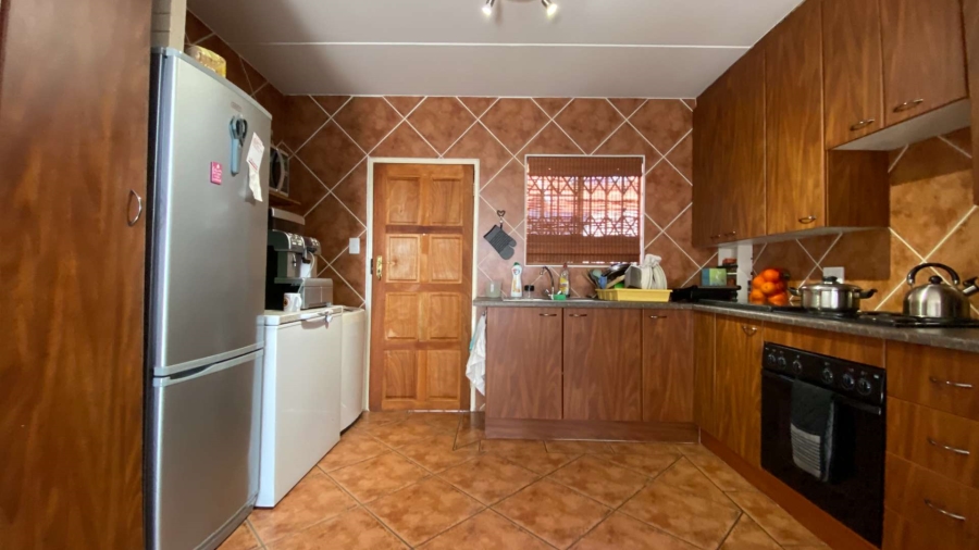 2 Bedroom Property for Sale in North Riding Gauteng