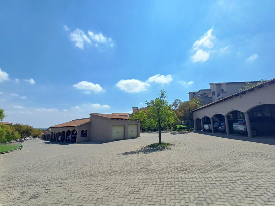 2 Bedroom Property for Sale in North Riding Gauteng