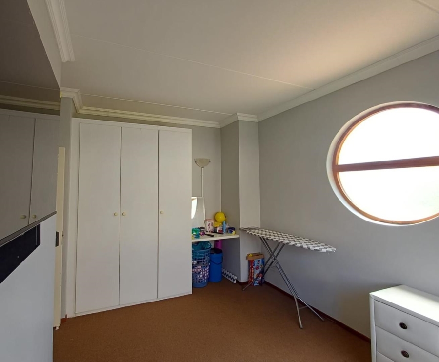 2 Bedroom Property for Sale in Noordhang Gauteng