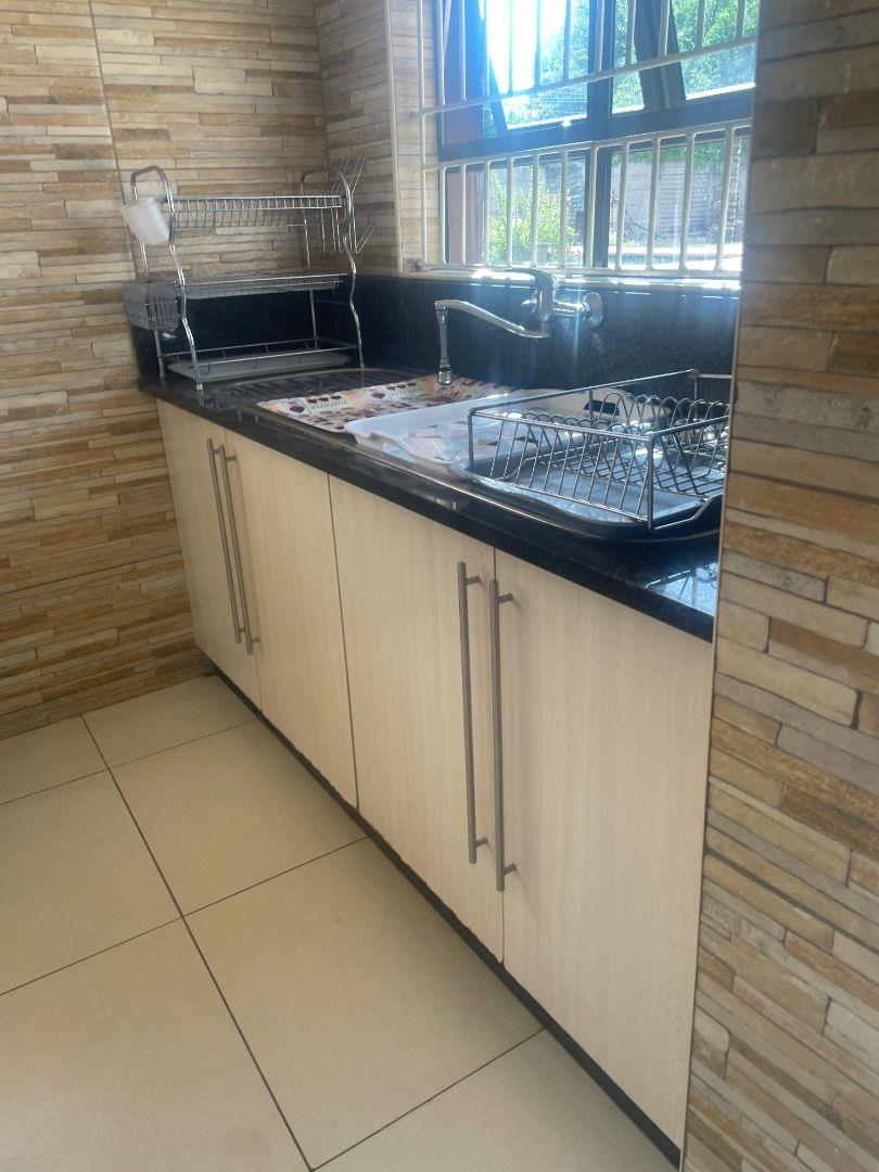 7 Bedroom Property for Sale in Heuweloord Gauteng