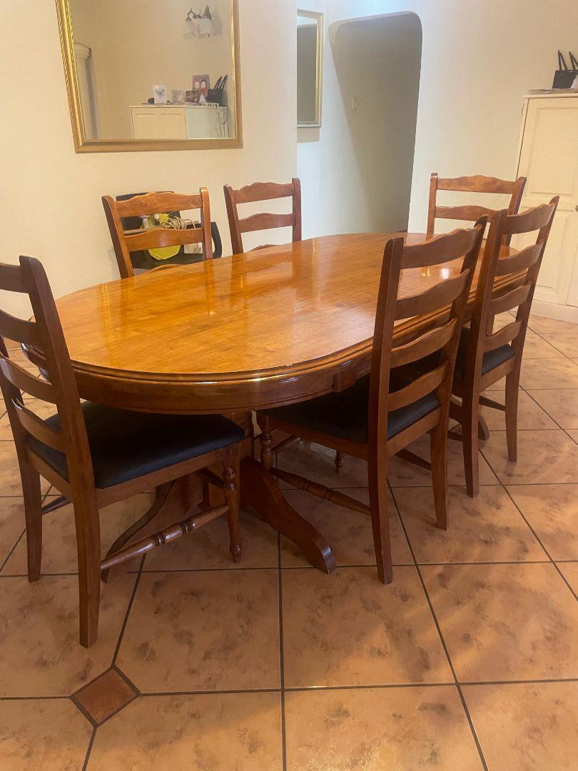 7 Bedroom Property for Sale in Heuweloord Gauteng