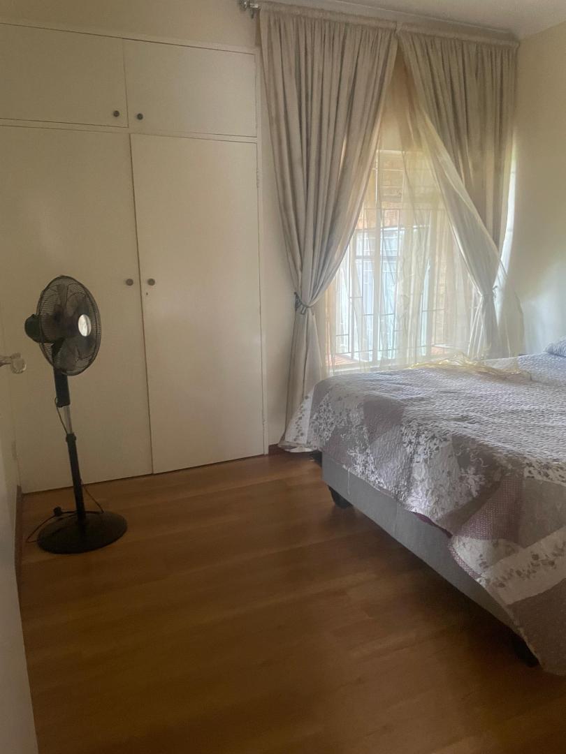 7 Bedroom Property for Sale in Heuweloord Gauteng