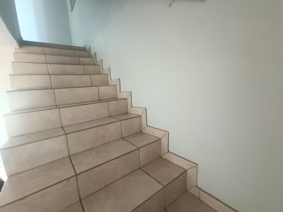 2 Bedroom Property for Sale in Hennopspark Gauteng