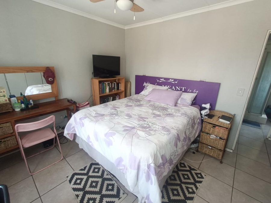 2 Bedroom Property for Sale in Hennopspark Gauteng