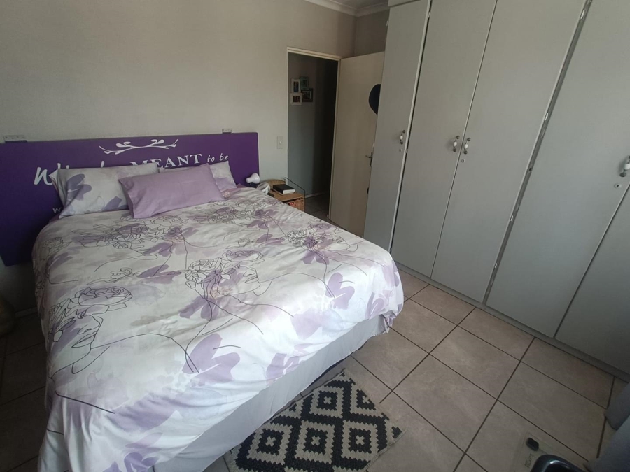 2 Bedroom Property for Sale in Hennopspark Gauteng