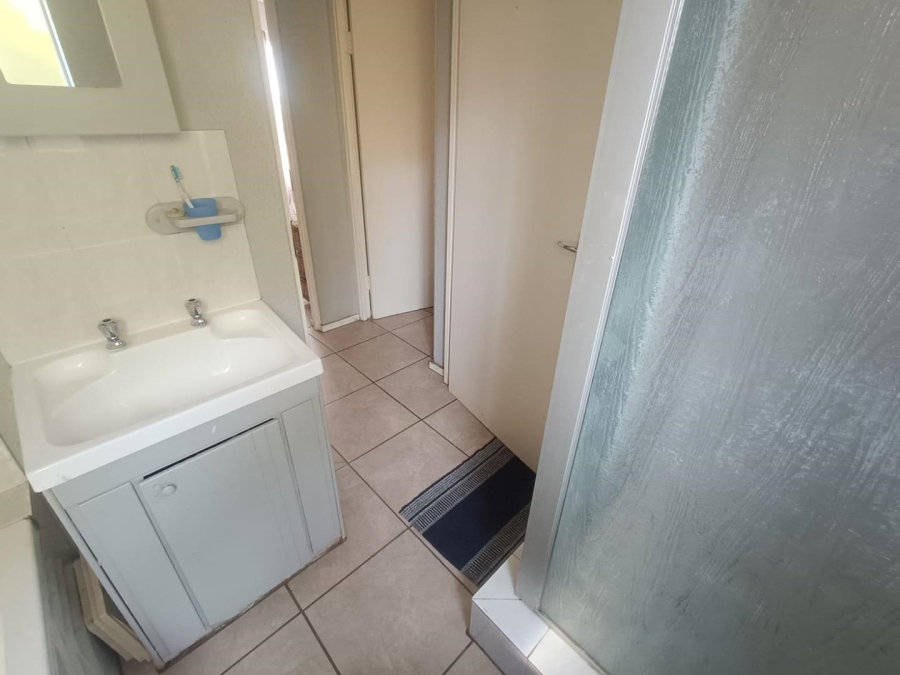 2 Bedroom Property for Sale in Hennopspark Gauteng