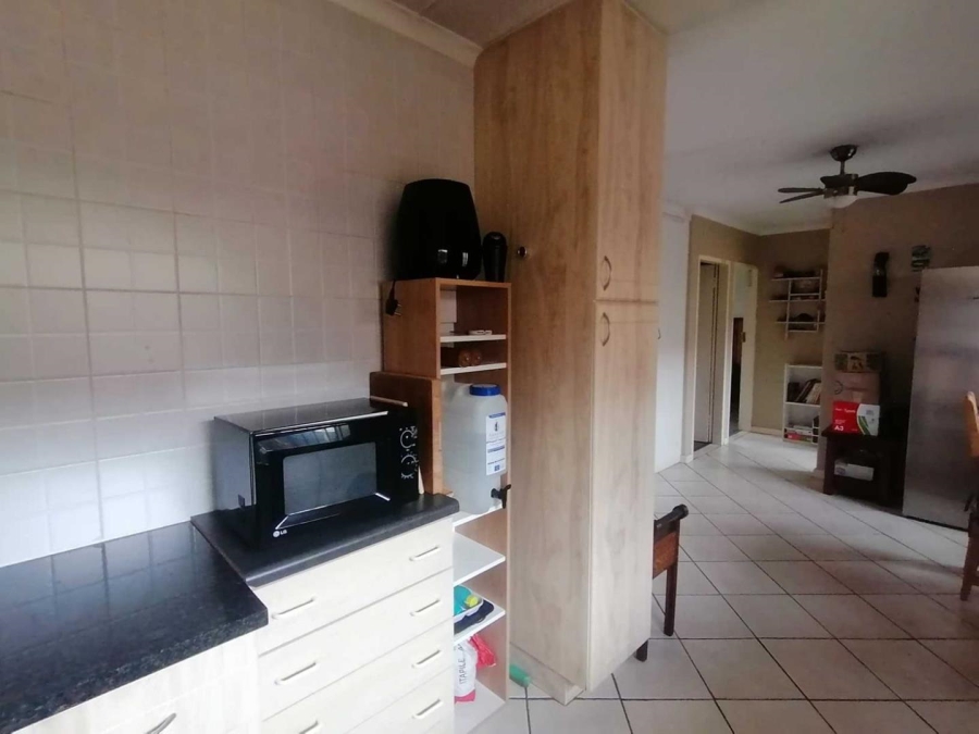 2 Bedroom Property for Sale in Eldoraigne Gauteng