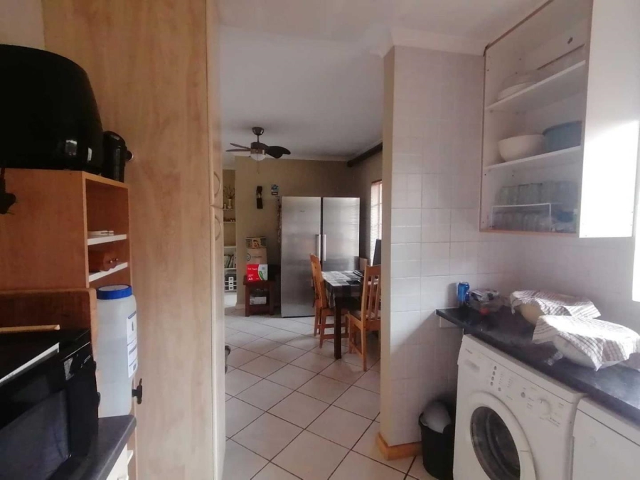 2 Bedroom Property for Sale in Eldoraigne Gauteng