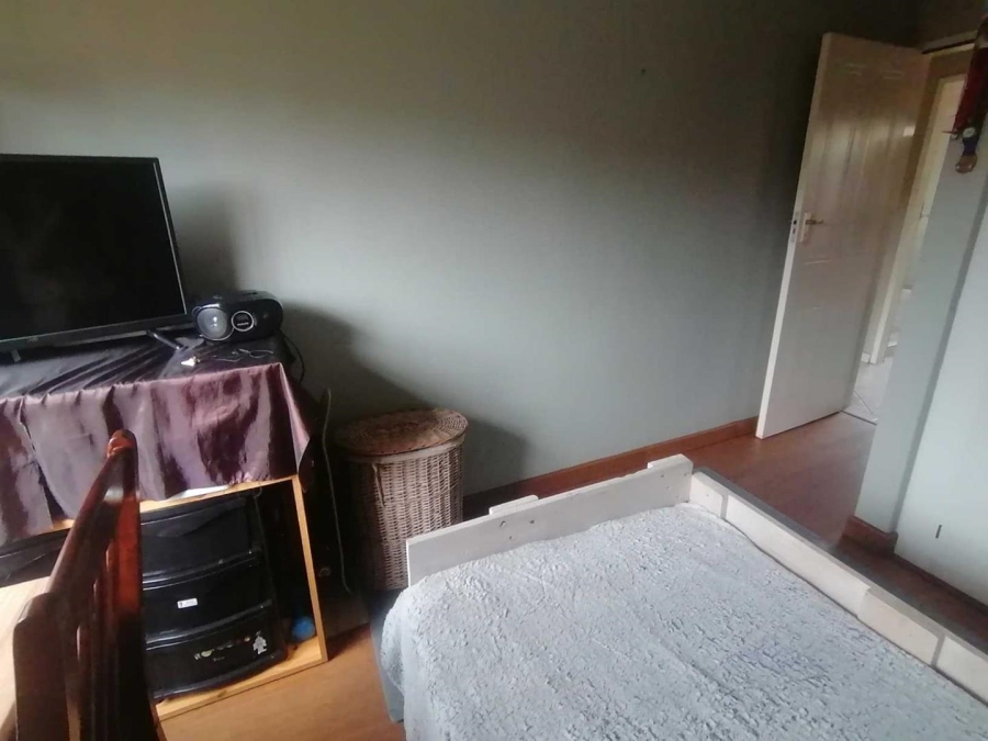 2 Bedroom Property for Sale in Eldoraigne Gauteng