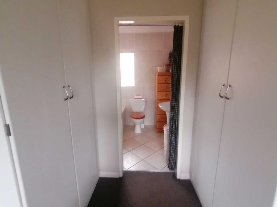 2 Bedroom Property for Sale in Eldoraigne Gauteng