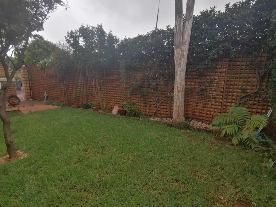 2 Bedroom Property for Sale in Eldoraigne Gauteng