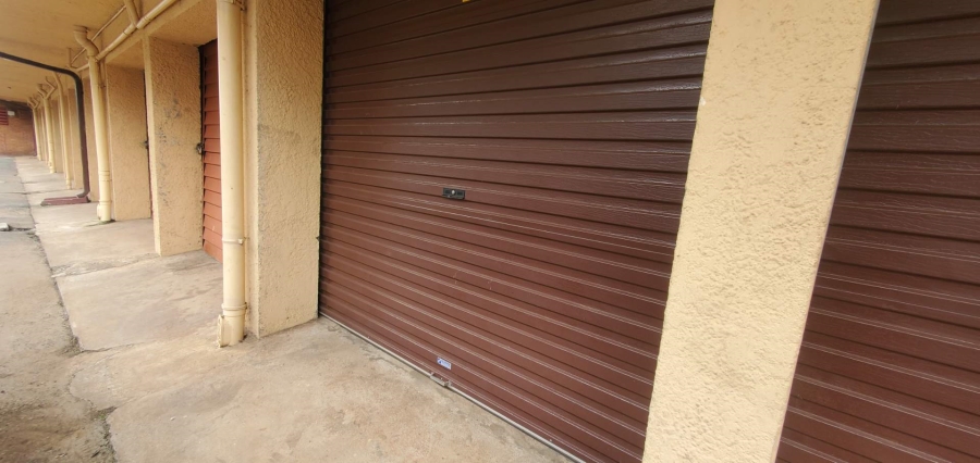 2 Bedroom Property for Sale in Windsor West Gauteng