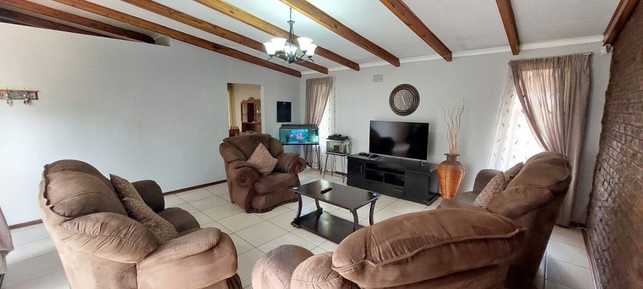 4 Bedroom Property for Sale in Verwoerdpark Gauteng