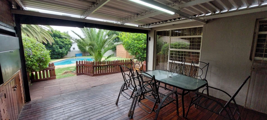 4 Bedroom Property for Sale in Verwoerdpark Gauteng