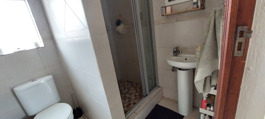 4 Bedroom Property for Sale in Verwoerdpark Gauteng