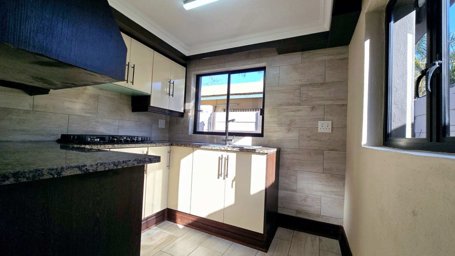 To Let 1 Bedroom Property for Rent in Menlo Park Gauteng