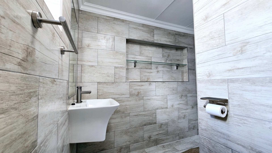 To Let 1 Bedroom Property for Rent in Menlo Park Gauteng