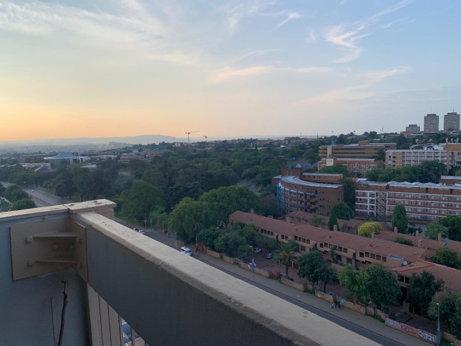 2 Bedroom Property for Sale in Parktown Gauteng