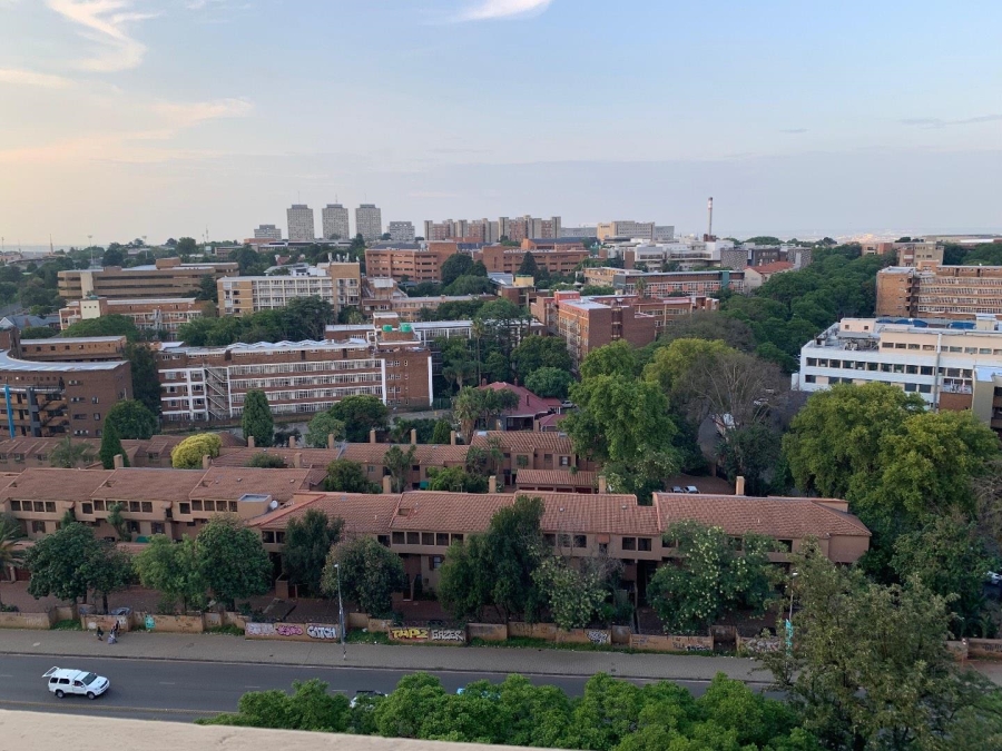 2 Bedroom Property for Sale in Parktown Gauteng