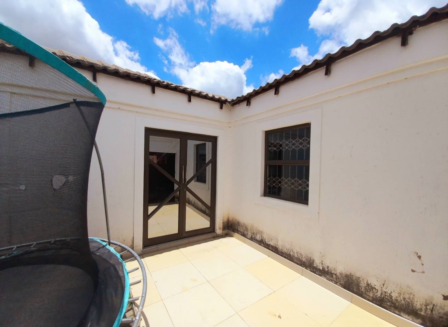 3 Bedroom Property for Sale in Elandspoort Gauteng