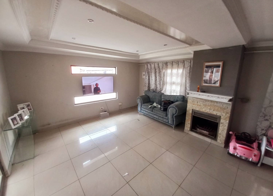 3 Bedroom Property for Sale in Elandspoort Gauteng