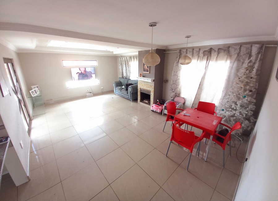 3 Bedroom Property for Sale in Elandspoort Gauteng